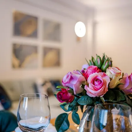 Apartment Bliss Land Luxury Gura Humorului