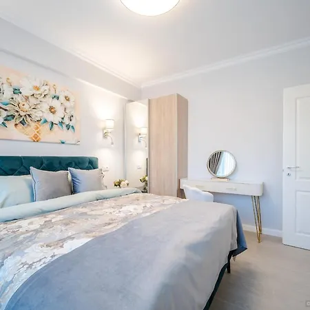 Bliss Land Luxury Apartment Gura Humorului