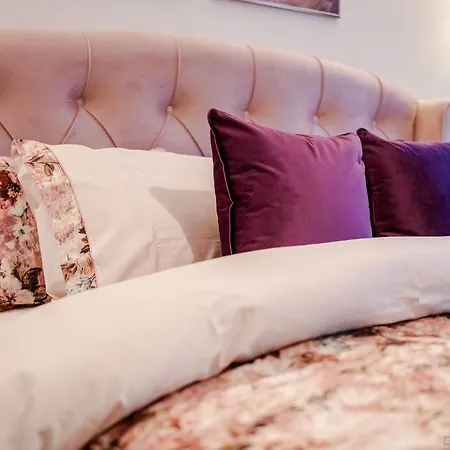 Bliss Land Luxury Apartment *
