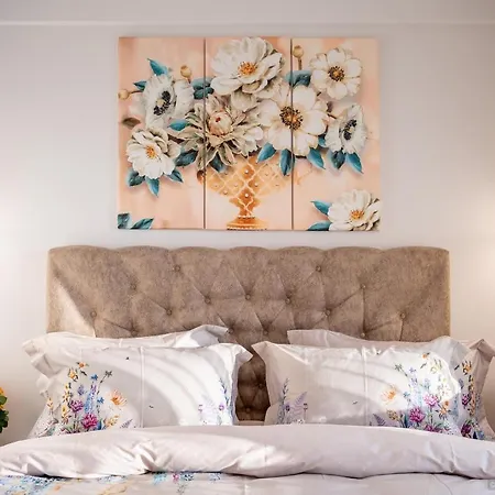 Bliss Land Luxury Apartment Gura Humorului
