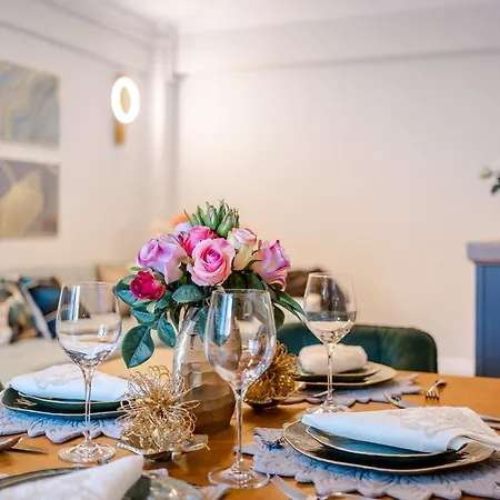 Bliss Land Luxury Apartment *