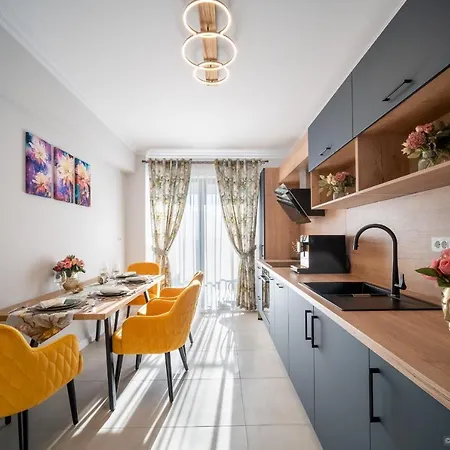 Bliss Land Luxury Apartment Gura Humorului