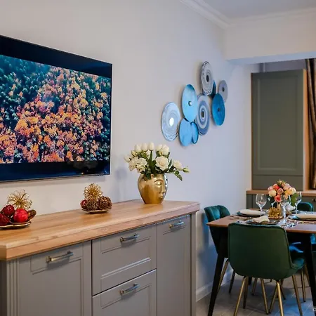 Bliss Land Luxury Apartment *