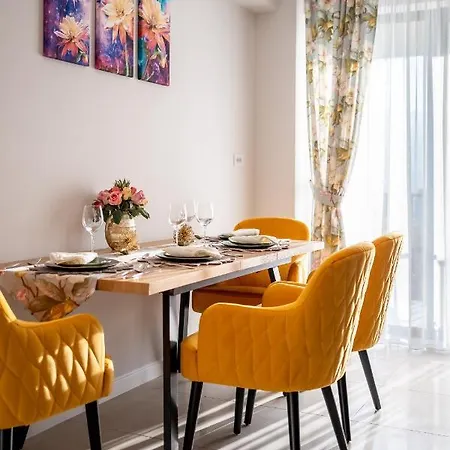 Bliss Land Luxury Apartment *